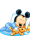 Baby Mickey durmiendo con su osito